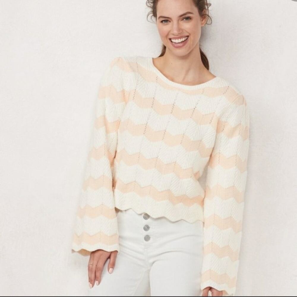 NWT LC cropped bell sleeve chevron sweater large